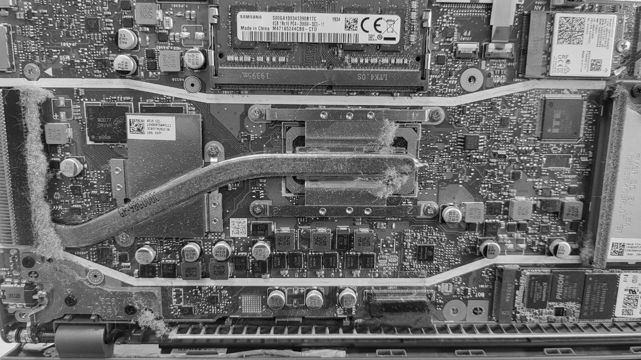 Чистка от пыли ноутбука